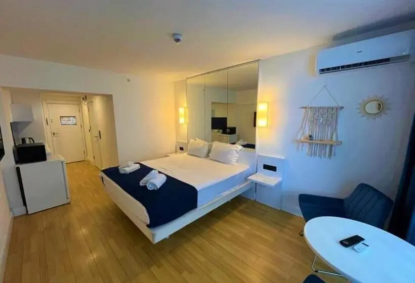 キングサイドベッドのスタンダードワンルーム, Sea View Aparthotel In Batumi