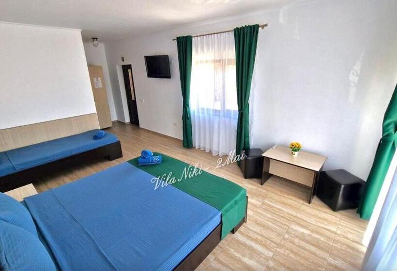 Pokój Trzyosobowy Standard z Balkonem, Vila Niki