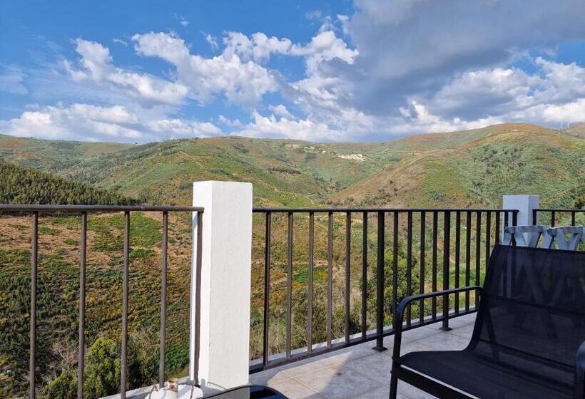 ファミリールーム, D Aqui E D Acolá Pardieiros