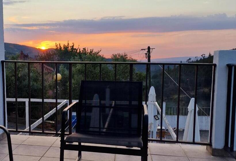 ファミリールーム, D Aqui E D Acolá Pardieiros