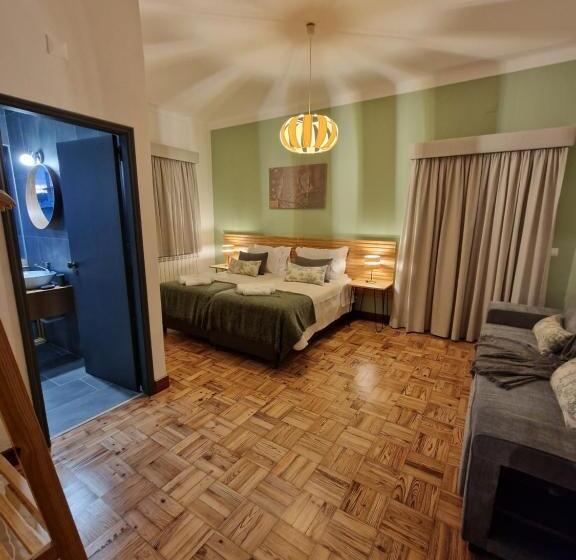 ファミリールーム, D Aqui E D Acolá Pardieiros