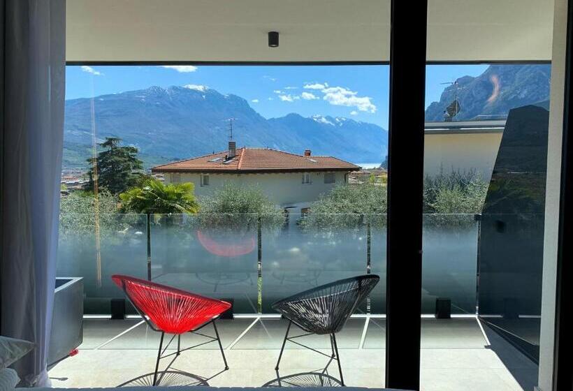 Четырехместный Номер Superior, Visioni Lake View Boutique Rooms & Breakfast   Adults Friendly