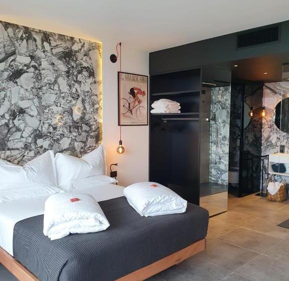 Трехместный Номер Deluxe, Visioni Lake View Boutique Rooms & Breakfast   Adults Friendly