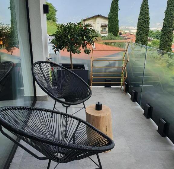 デラックスの４人部屋, Visioni Lake View Boutique Rooms & Breakfast   Adults Friendly