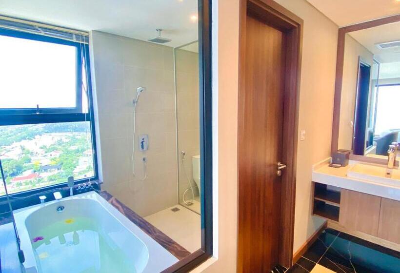 سوییت جونیور با چشمانداز دریا, Vipol Mui Ne Hotel & Spa