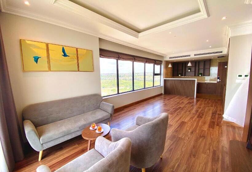 سوییت با چشمانداز دریا, Vipol Mui Ne Hotel & Spa