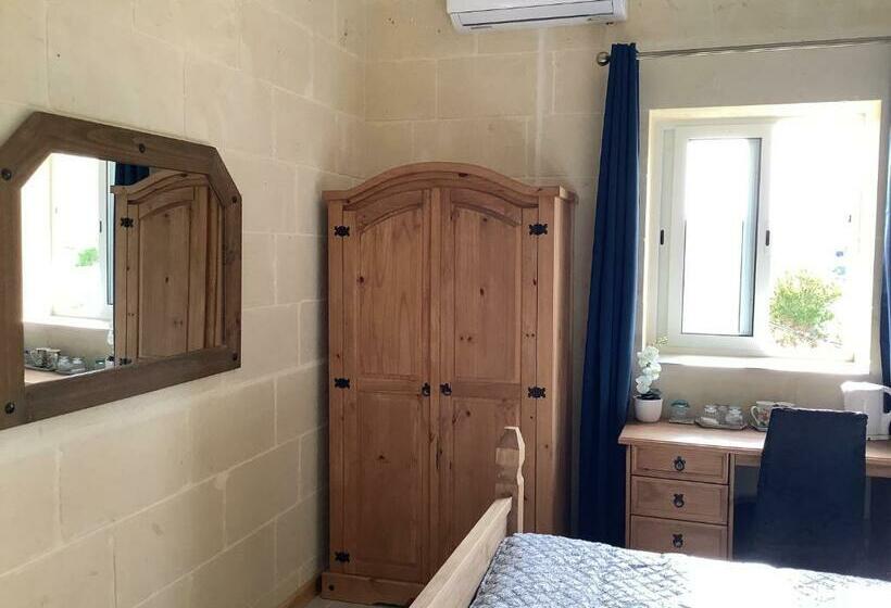 اتاق استاندارد با تخت بزرگ, Ellie Boo