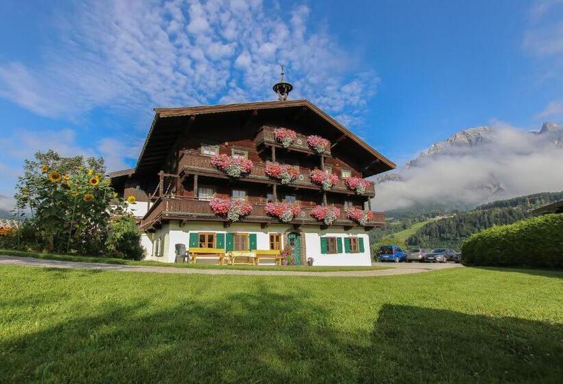 스탠다드 룸, Hainzbauer