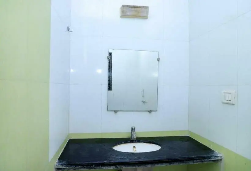 デラックスルーム, Annapura Residency, Chalisgaon