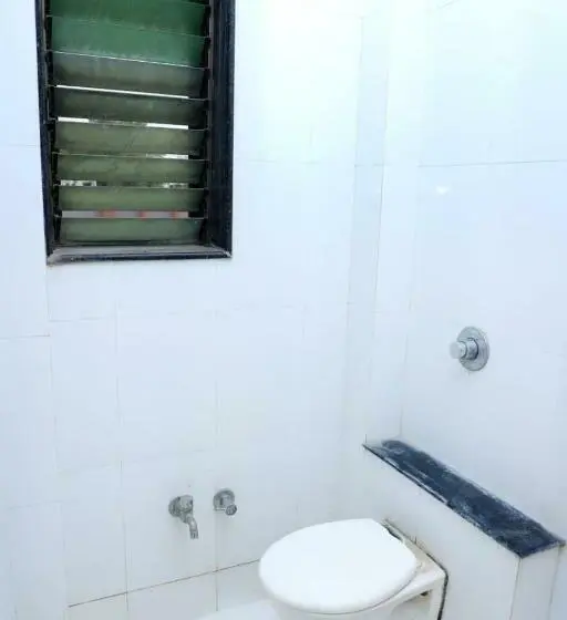 デラックスルーム, Annapura Residency, Chalisgaon