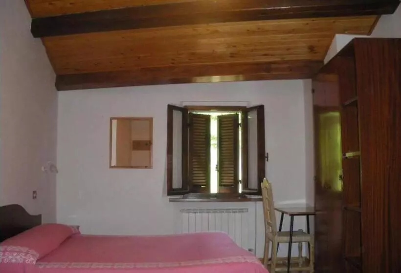 Standard Kolmen Hengen Huone, Agriturismo Orsaiola