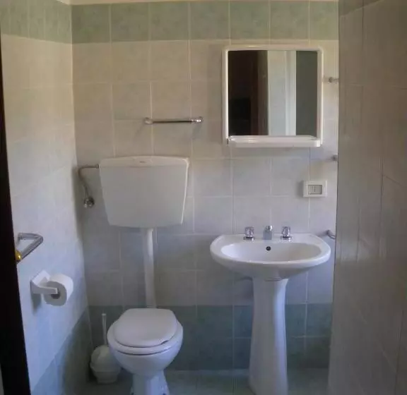 Standard Neljän Hengen Huone, Agriturismo Orsaiola