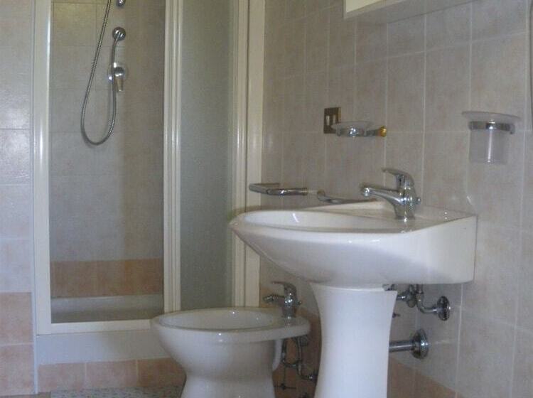 Номер Стандарт Трехместный, Agriturismo Orsaiola