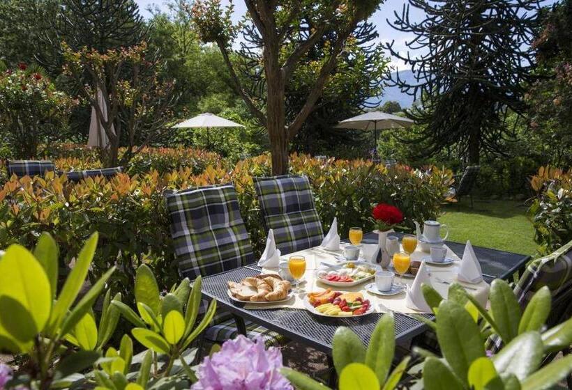 חדר משפחתי, Al Fiume