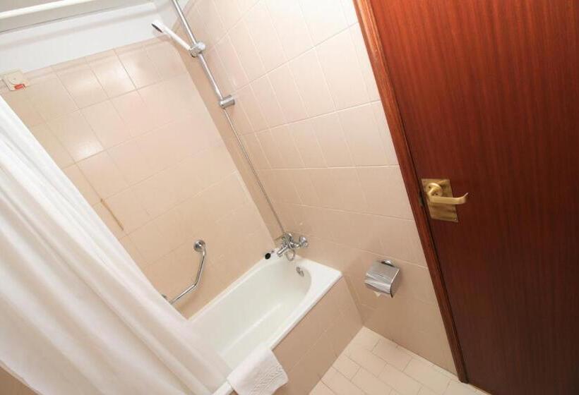 Номер Стандарт, Albergaria Quim Barreiros