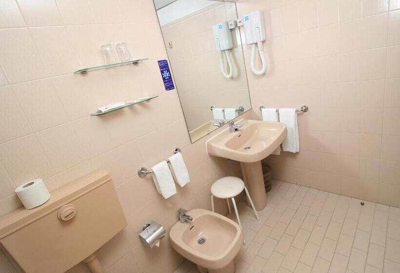 Номер Стандарт, Albergaria Quim Barreiros