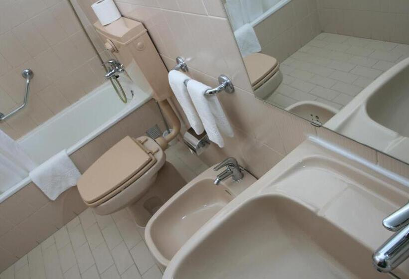 Номер Стандарт, Albergaria Quim Barreiros