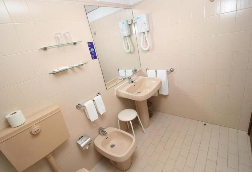 Номер Стандарт, Albergaria Quim Barreiros