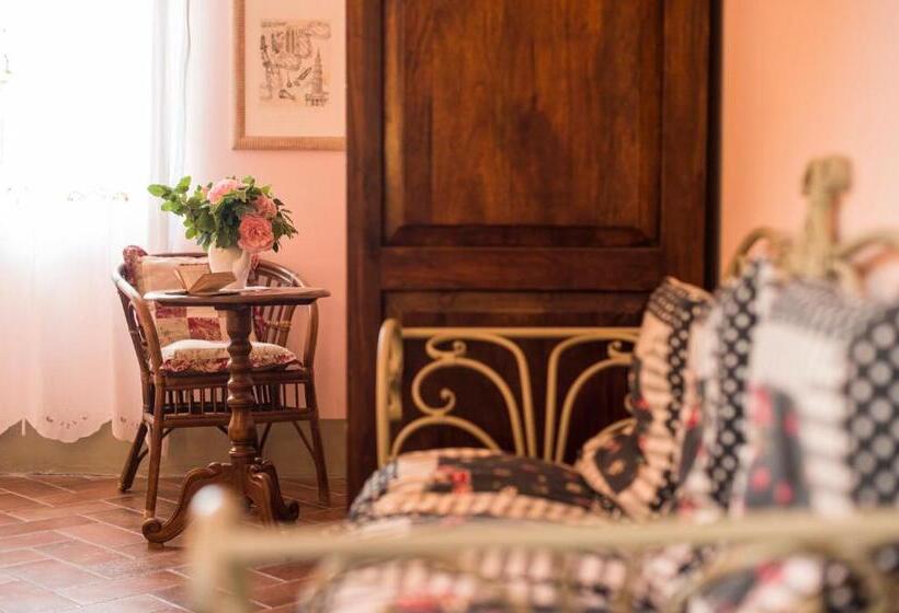 סוויטת ג'וניור, Albergo Da Annita   Room Only