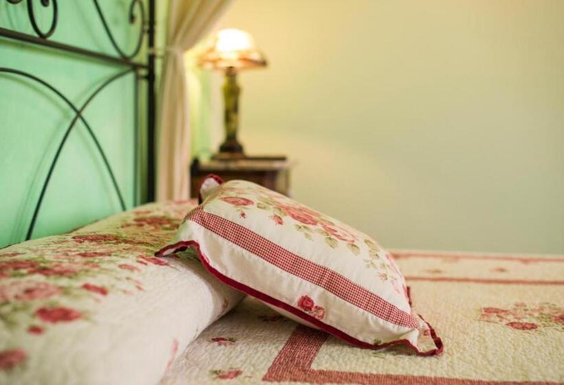 סוויטת ג'וניור, Albergo Da Annita   Room Only