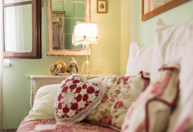 סוויטת ג'וניור, Albergo Da Annita   Room Only