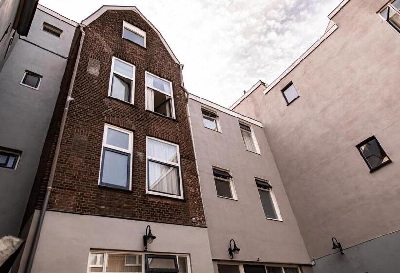 غرفة قياسية, Ambassador City Centre