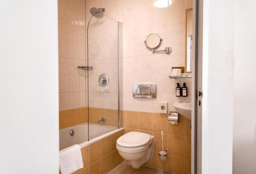 غرفة كومفورت, Ambassador City Centre