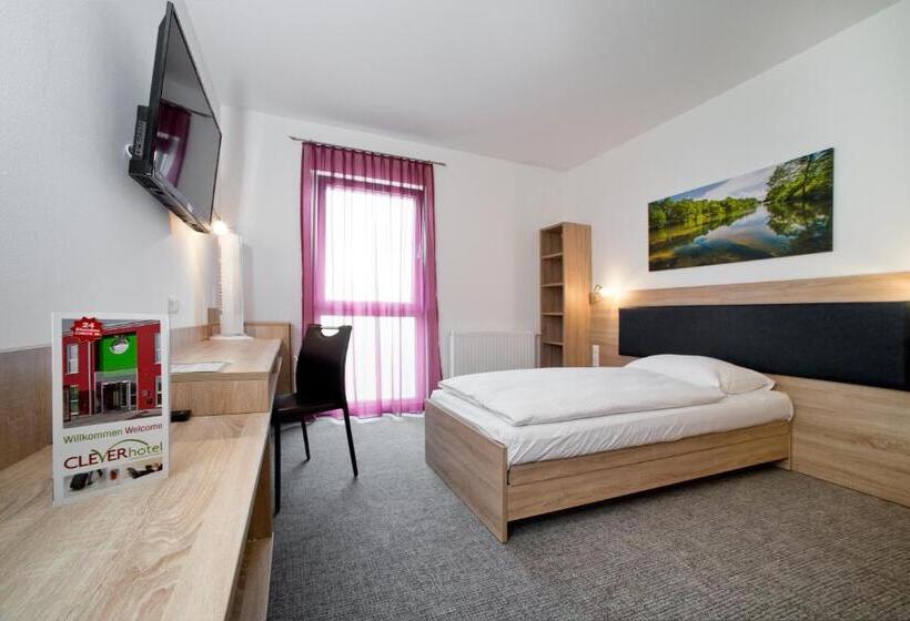 غرفة سوبيريور, Clever