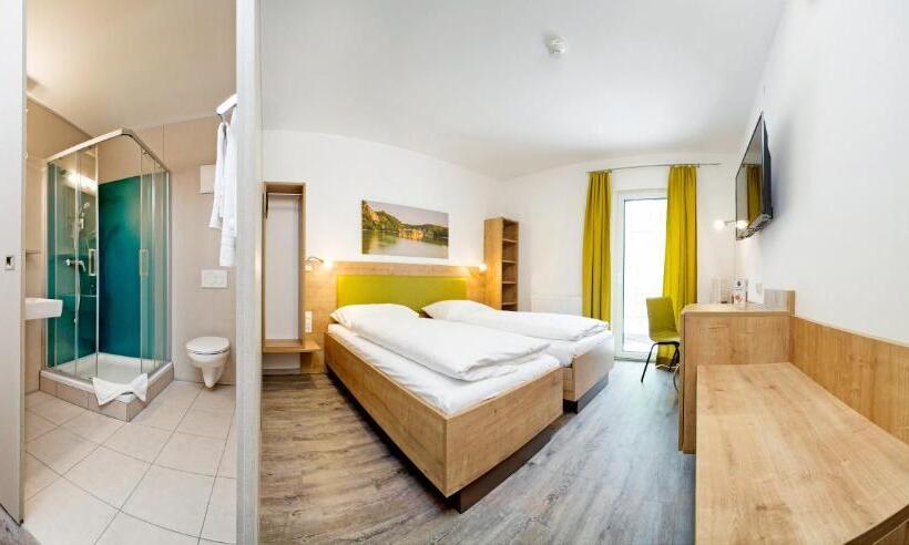 غرفة سوبيريور مزوَّدة بتراس, Clever