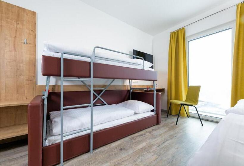 غرفة سوبيريور عائلية, Clever