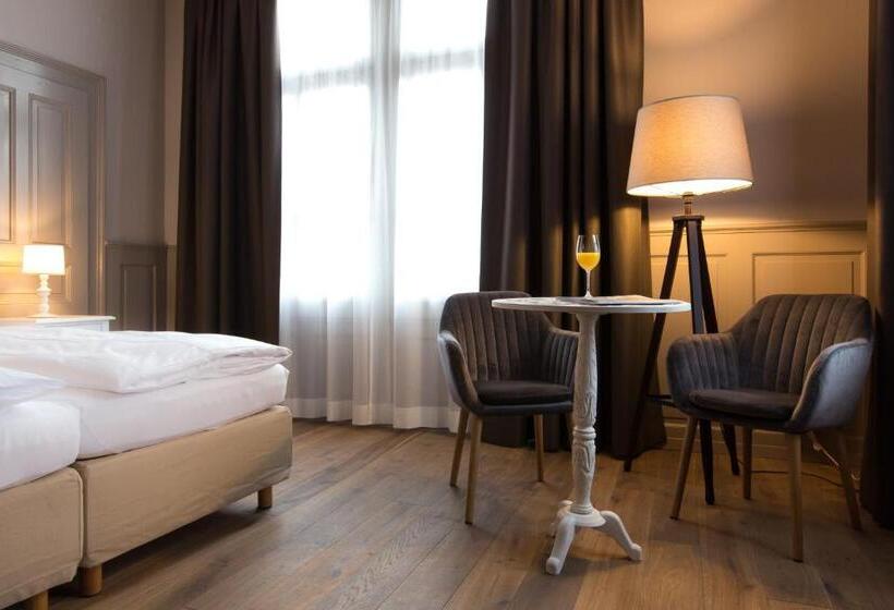 스탠다드 룸, Emmental