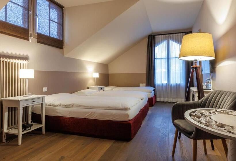 스탠다드 트리플 룸, Emmental