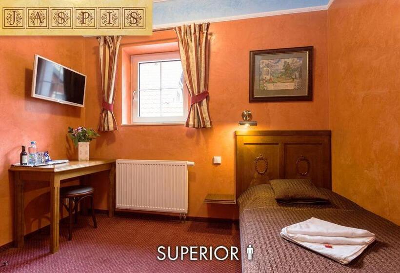 标准单人间, Karlštejn & Spa