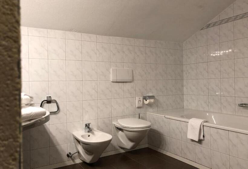 جناح, Paradies Pure Mountain Resort