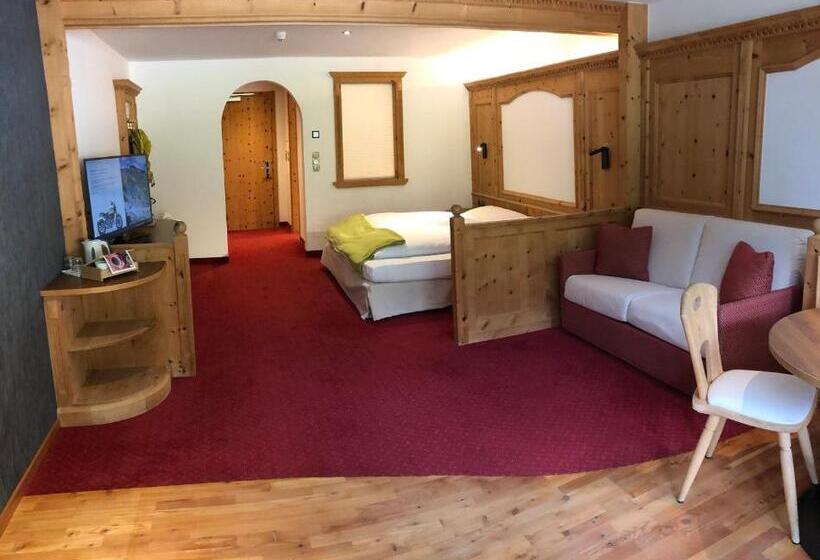 غرفة ديلوكس مزودة بشرفة, Paradies Pure Mountain Resort