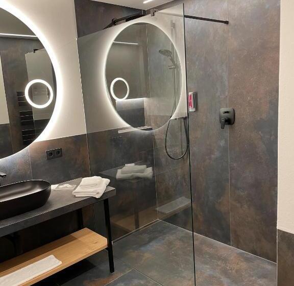 جناح مزوَّد بشرفة, Paradies Pure Mountain Resort