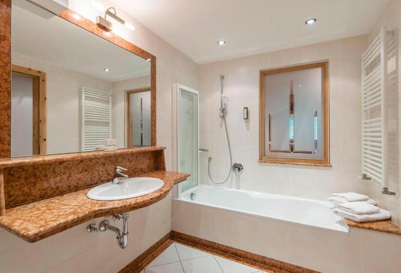 جناح عائلي, Paradies Pure Mountain Resort