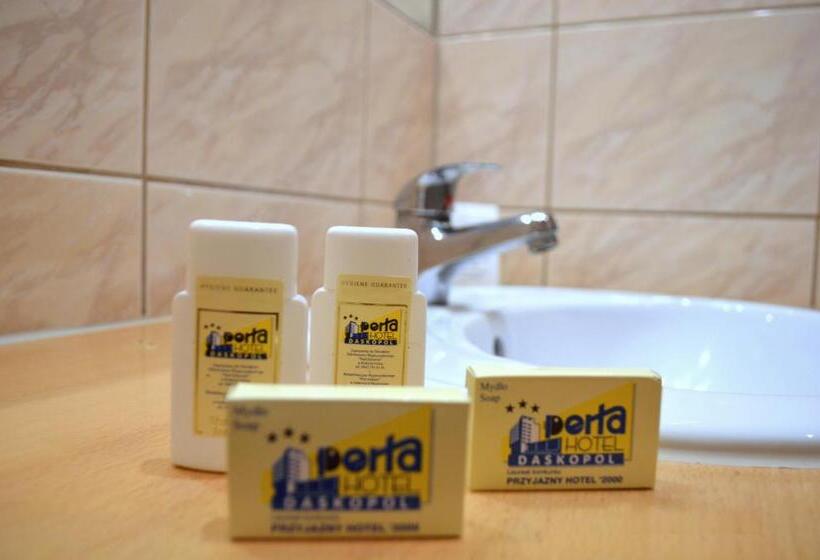 חדר סטנדרט לשלושה, Perła