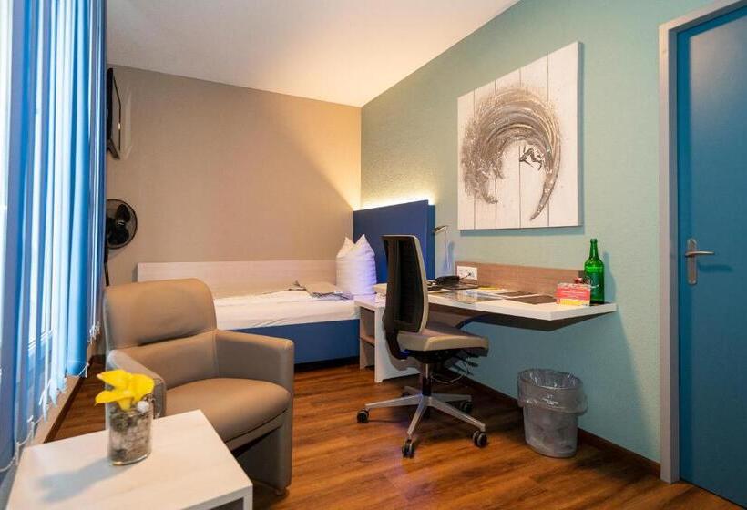 Номер Стандарт Индивидуальный, Post