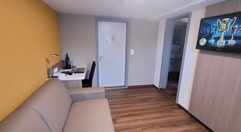 Полулюкс, Post