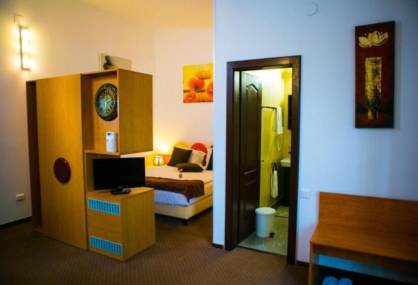 Camera Deluxe Vista Giardino, Regal