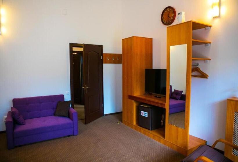 Camera Deluxe Vista Giardino, Regal