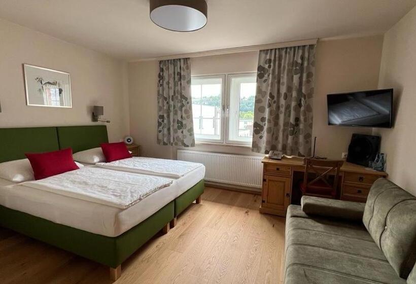 חדר סטנדרט, Schlair