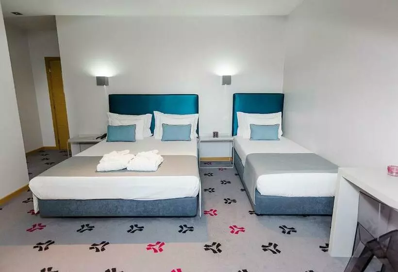 اتاق استاندارد سه نفره, Sintra Bliss