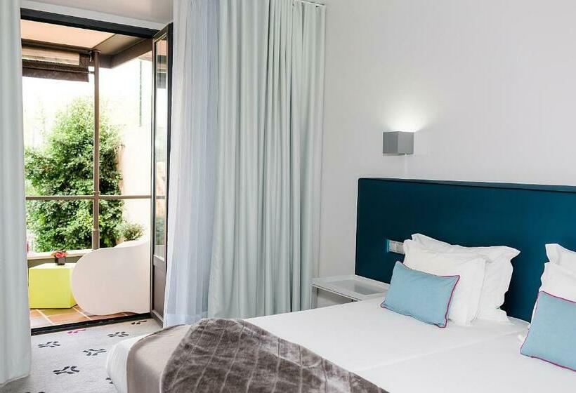 اتاق اکونومی, Sintra Bliss