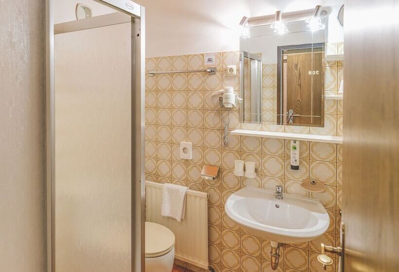 패밀리 룸, Styrolerhof