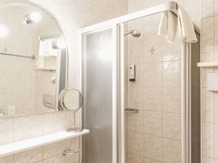 패밀리 룸, Styrolerhof