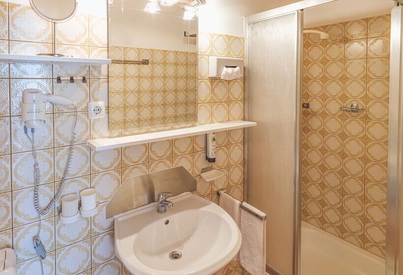 패밀리 룸, Styrolerhof