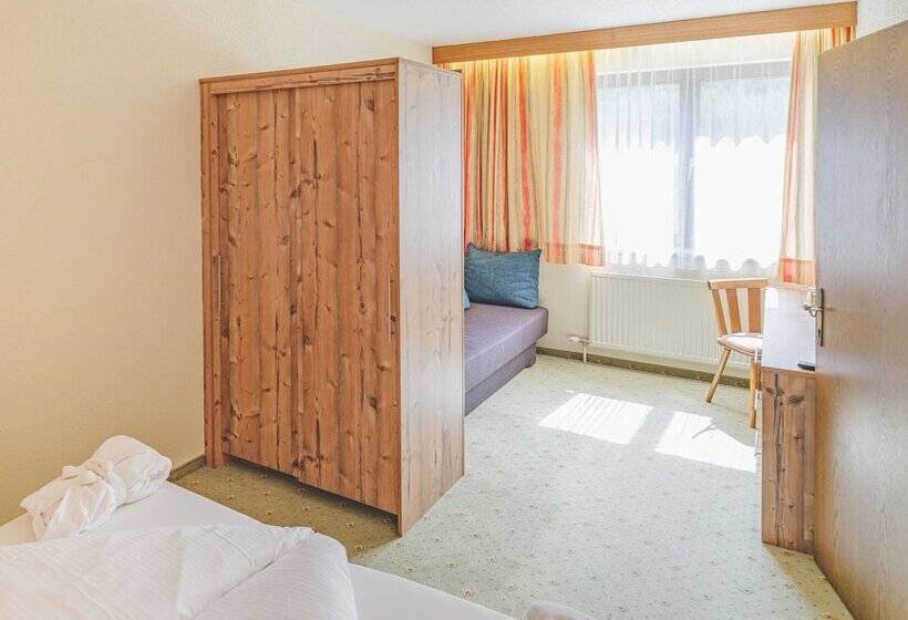 패밀리 룸, Styrolerhof