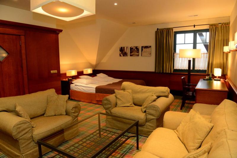 סטודיו סופריור, Wawrzyniak